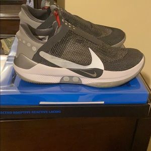 Nike Adapt BB Sneakers